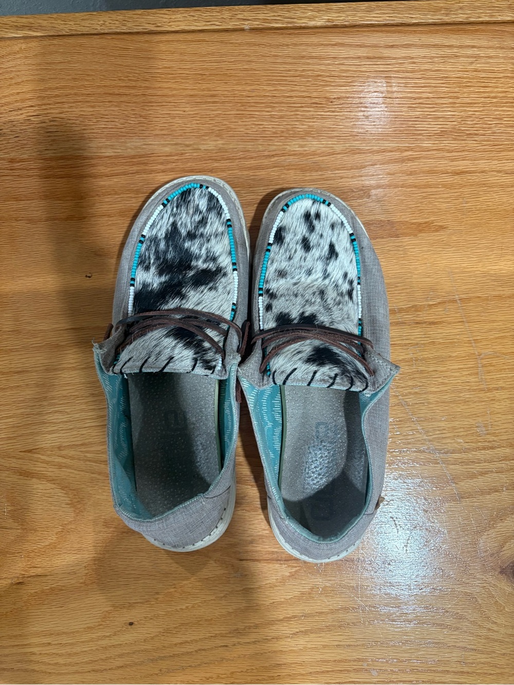 Women’s HeyDude Cowhide Beaded shoes